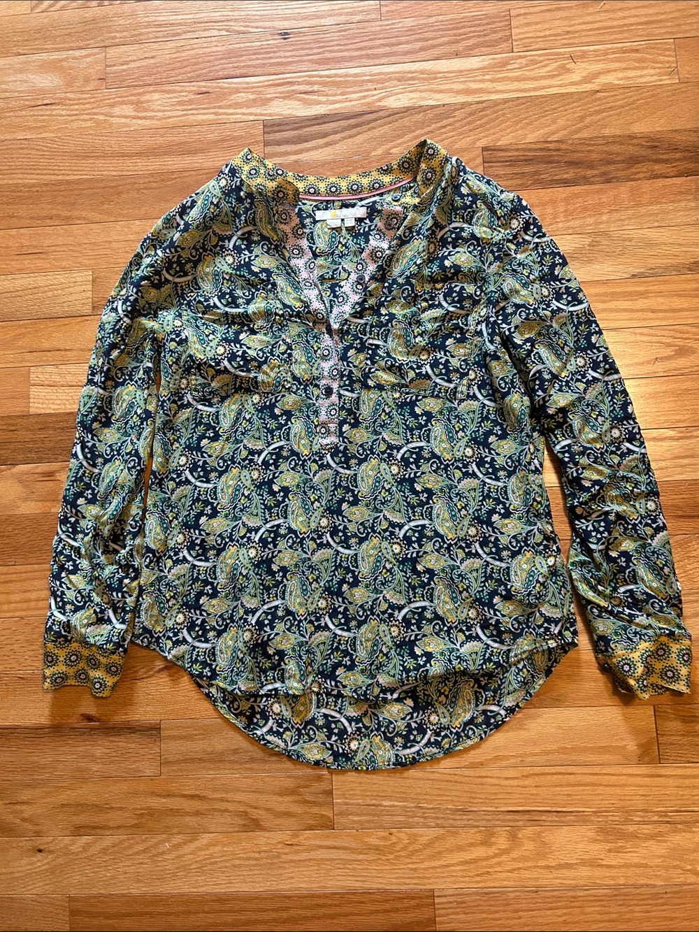 Boden mixed print silk collarless blouse. Paisley design, size US 4R. Worn once